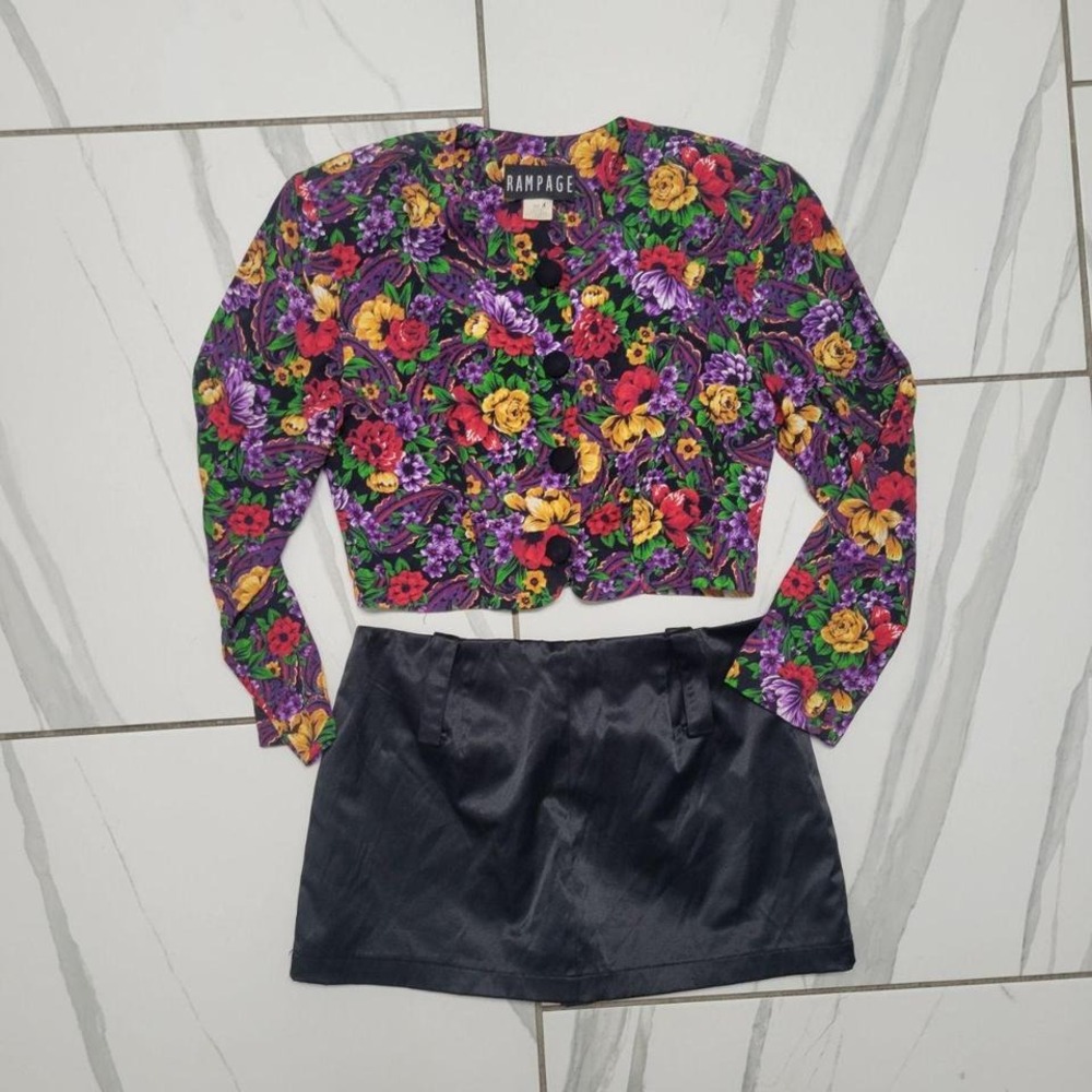 Vintage 90s y2k Floral Rampage Cropped floral blazer top
